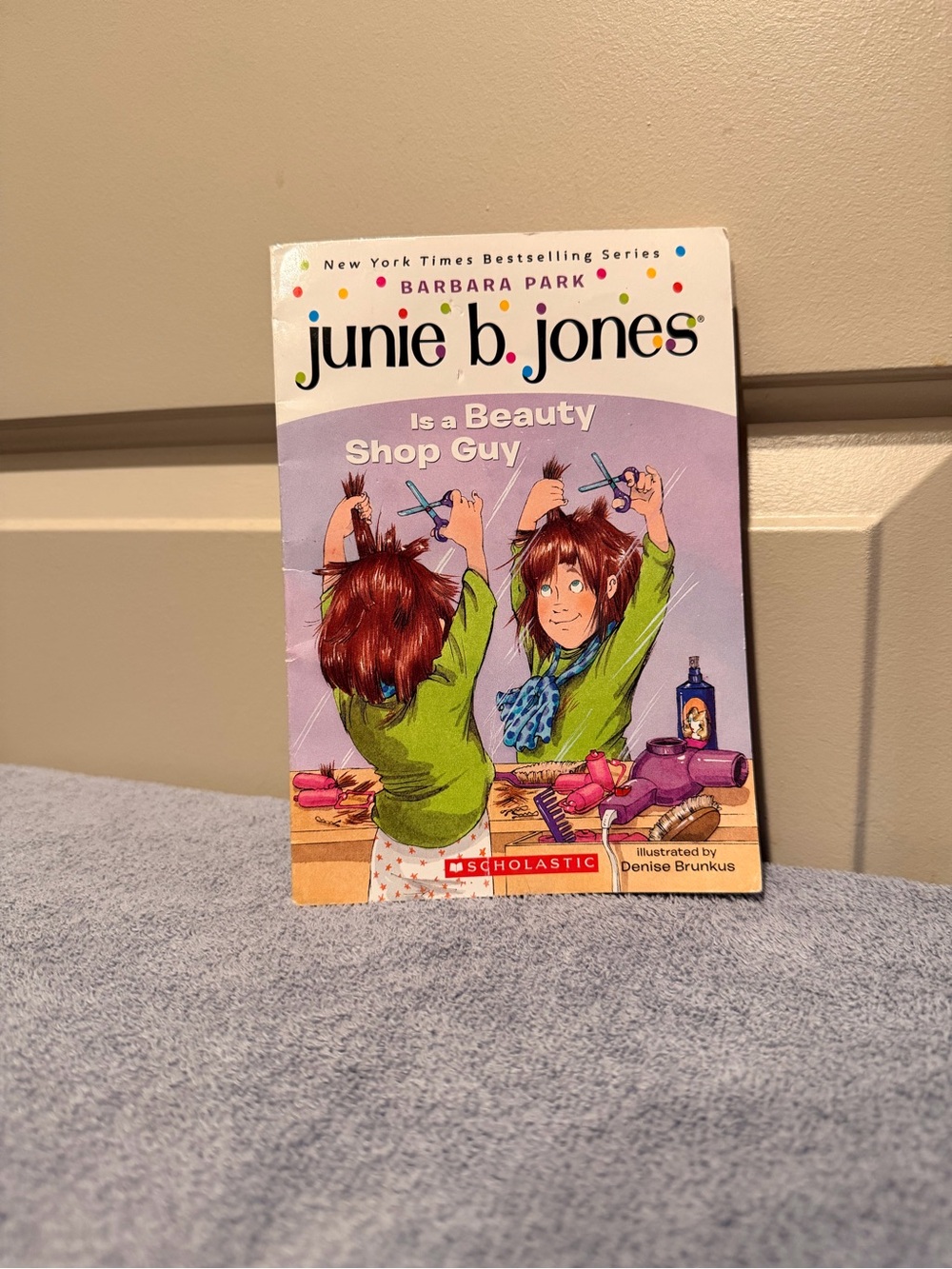 Scholastic junie b. jones Is a Beauty Shop Guy by Barbara Park Book
